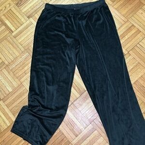 Women’s large black juicy couture soft velvet bedazzled sweatpants